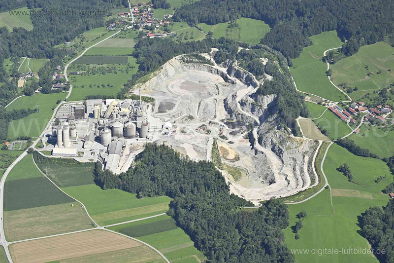 Luftaufnahme Steinbruch Rohrdorf in Rohrdorf | Oberbayern, Bayern