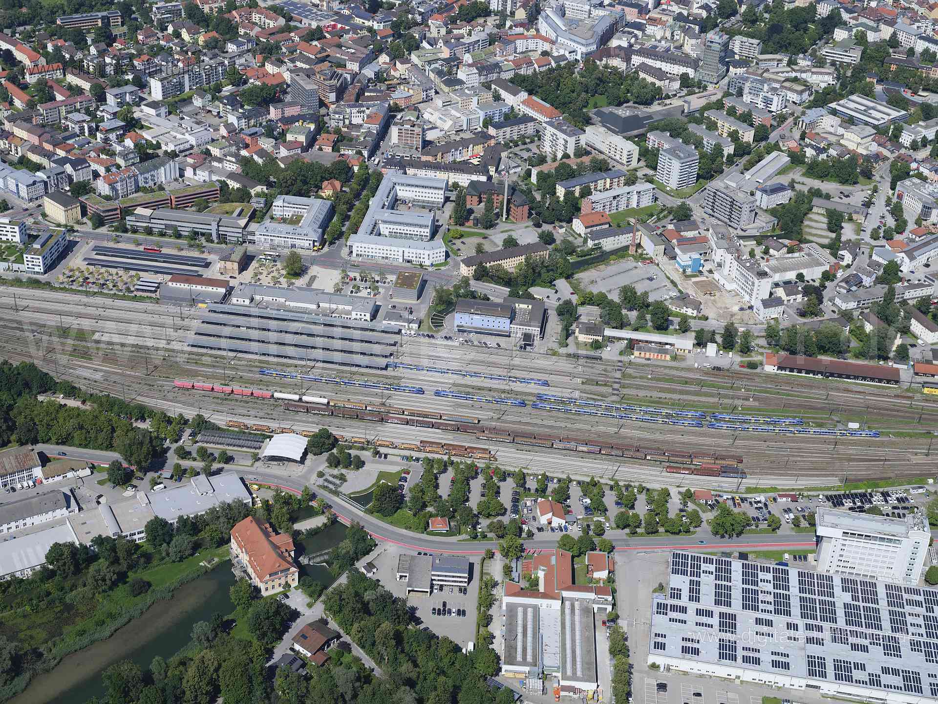 Luftaufnahme Hauptbahnhof Rosenheim in Rosenheim | Oberbayern, Bayern