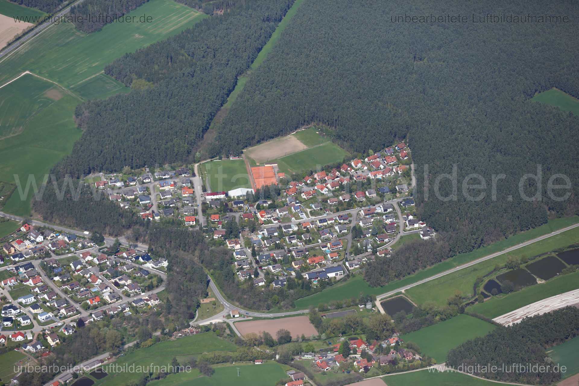 Luftaufnahme Barthelmesaurach in Roth | Mittelfranken, Bayern