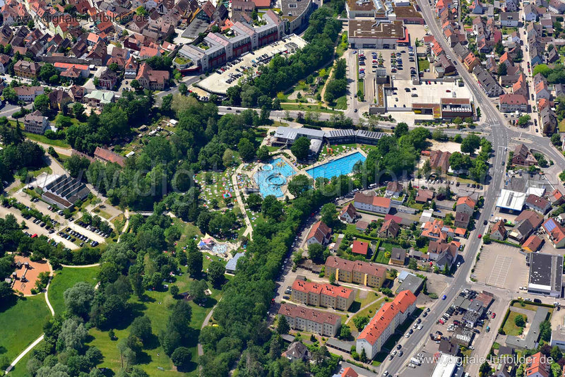 Luftaufnahme Freibad in Roth | Mittelfranken, Bayern