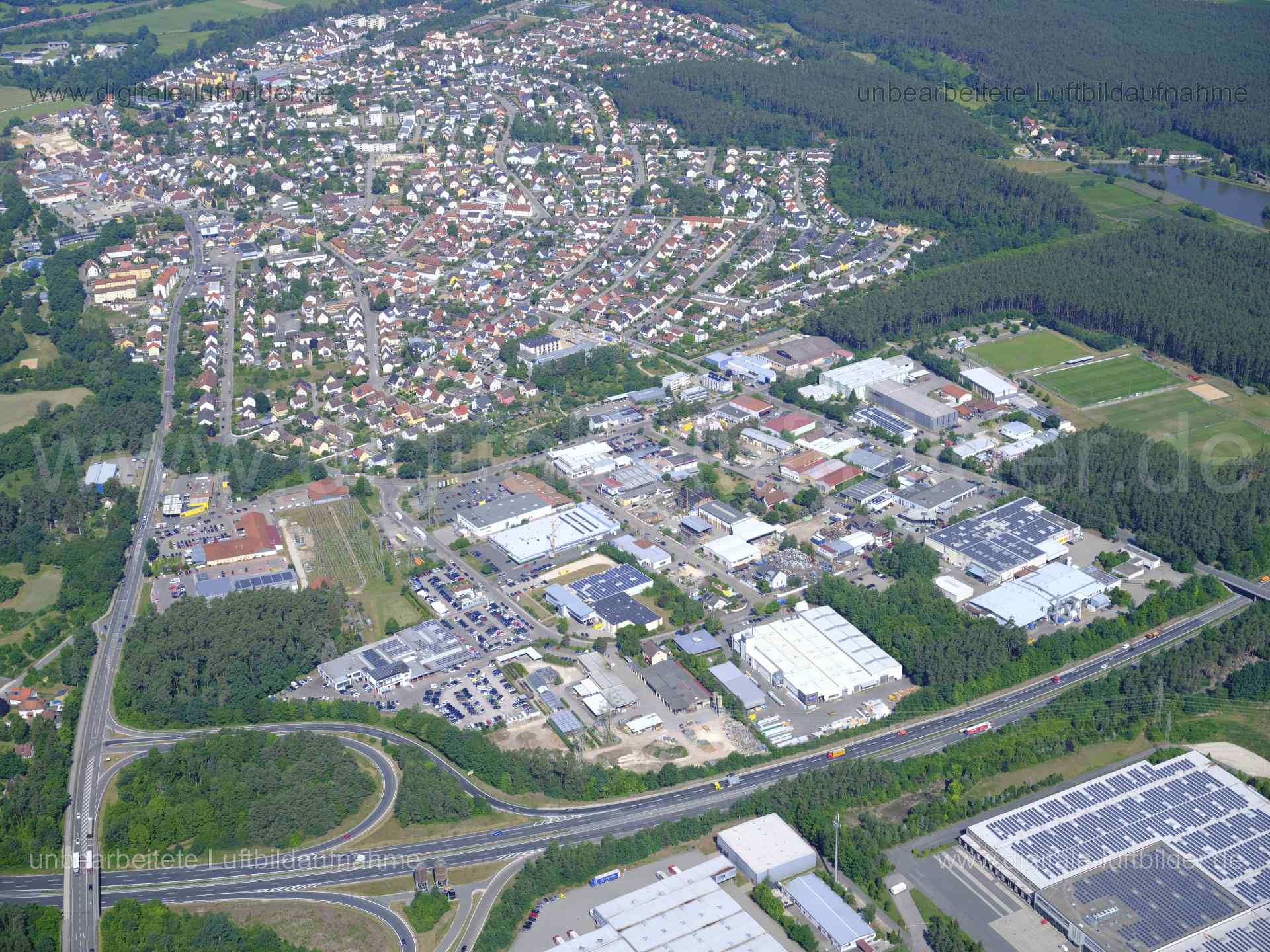 Luftaufnahme Gewerbegebiet Roth in Roth | Mittelfranken, Bayern