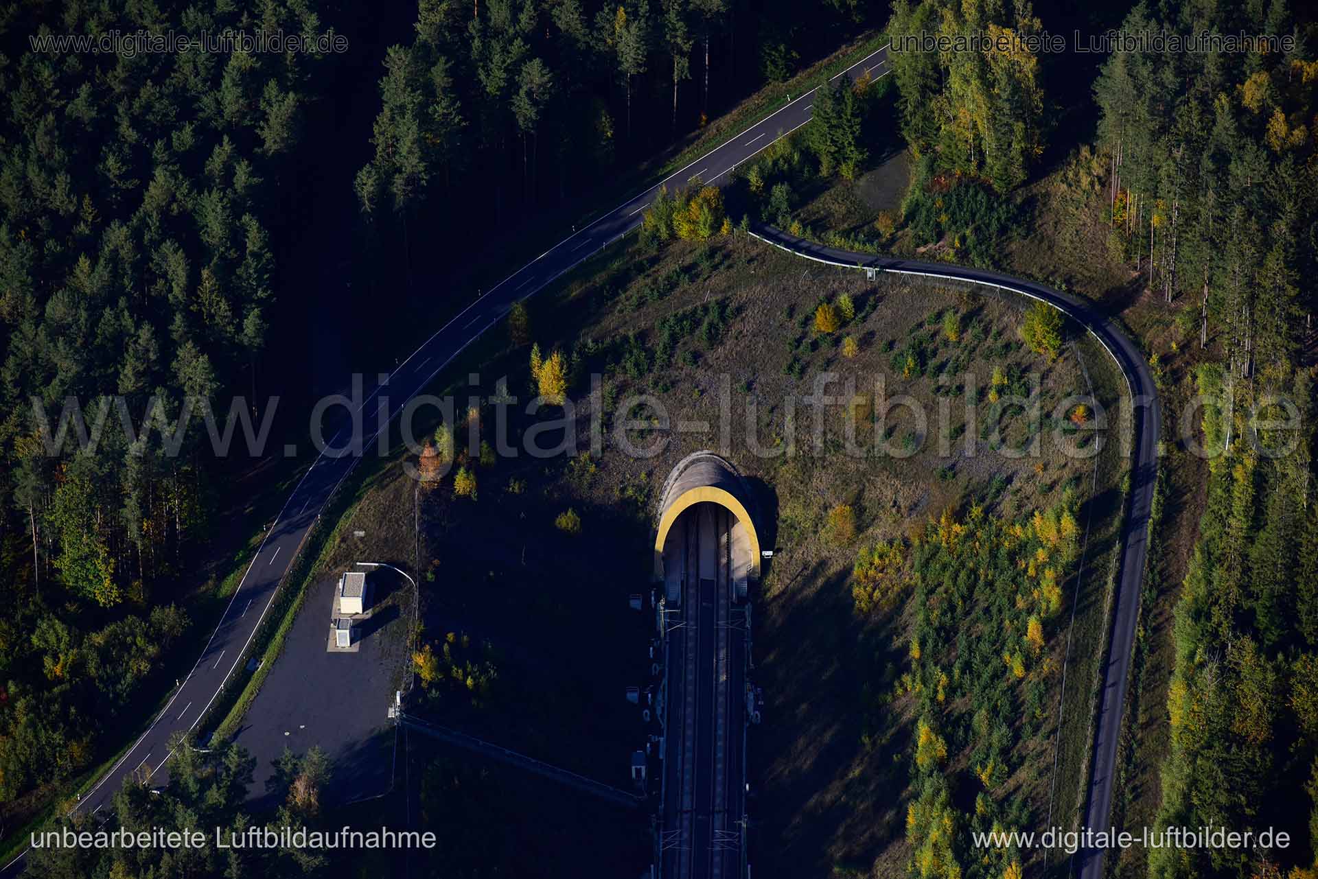 Luftaufnahme Bahntunnel in Schalkau | Thüringen, Thüringen