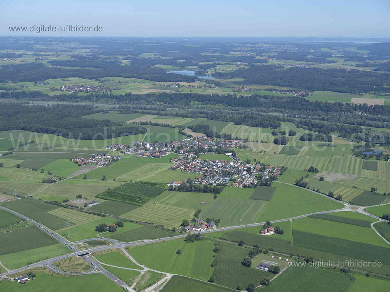 Luftaufnahme Pfaffenhofen am Inn in Schechen | Oberbayern, Bayern