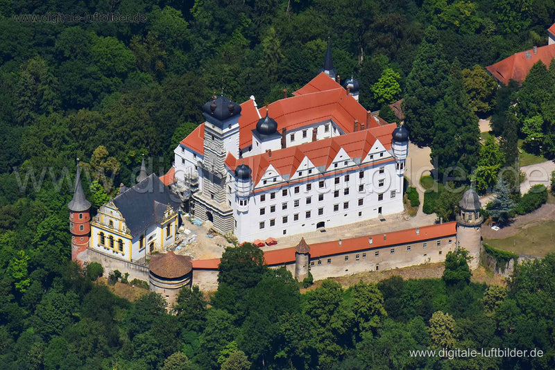 Luftaufnahme Schloss Schwarzenberg in Scheinfeld | Mittelfranken, Bayern
