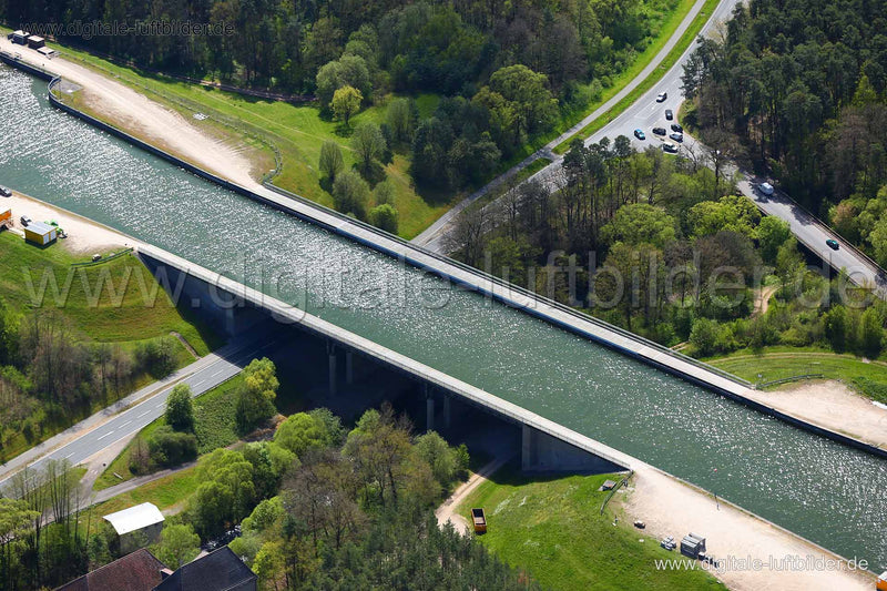Luftaufnahme Brücke Kanal Neusses in Schwabach | Mittelfranken, Bayern