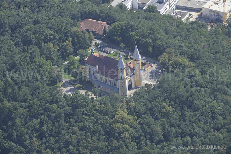 Luftaufnahme Kreuzberg Kirche in Schwandorf | Oberpfalz, Bayern
