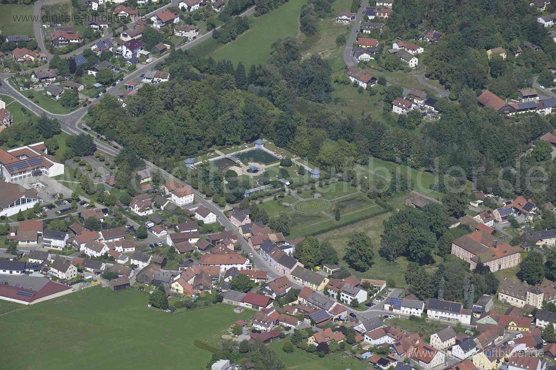 Luftaufnahme Naturerlebnisbad Stamsried in Stamsried | Oberpfalz, Bayern