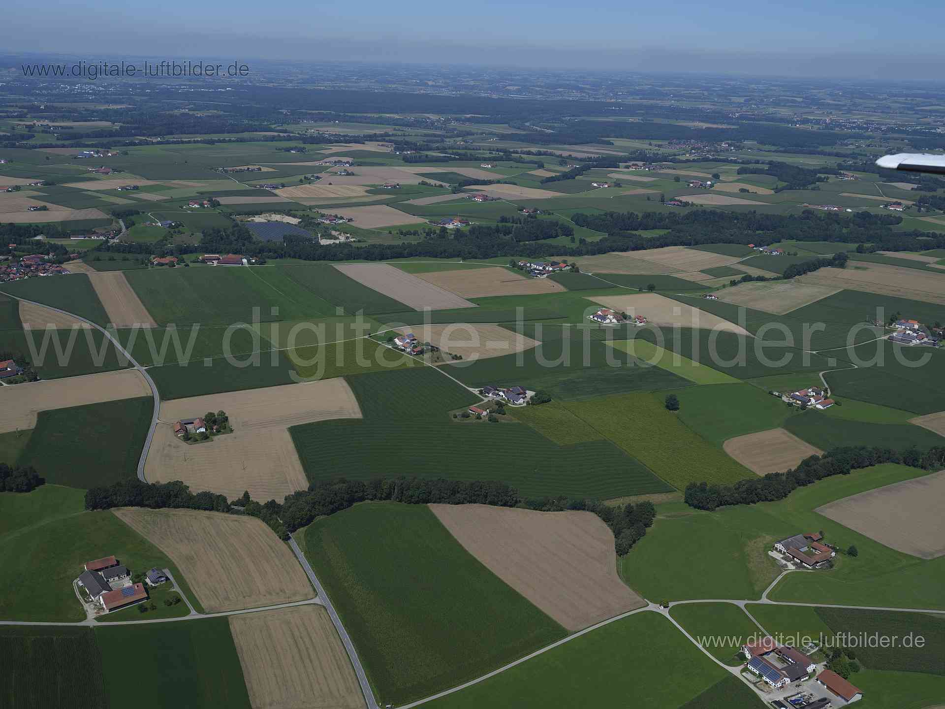 Luftaufnahme Emertsham in Tacherting | Oberbayern, Bayern