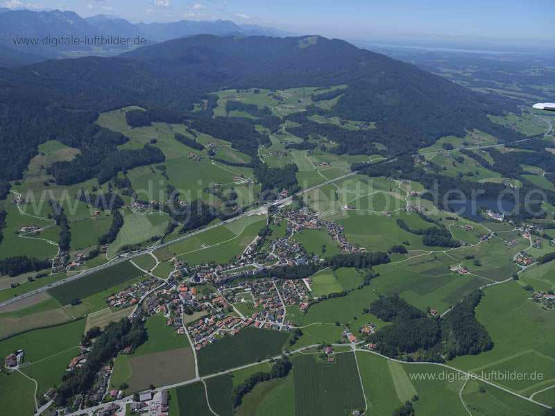 Luftaufnahme Anger, Höchstaufen in Traunstein | Oberbayern, Bayern
