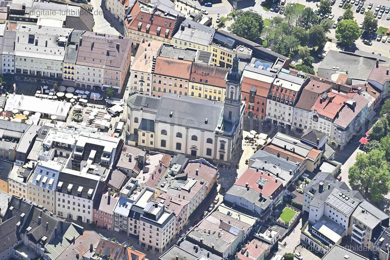 Luftaufnahme Stadtplatz Traunstein in Traunstein | Oberbayern, Bayern