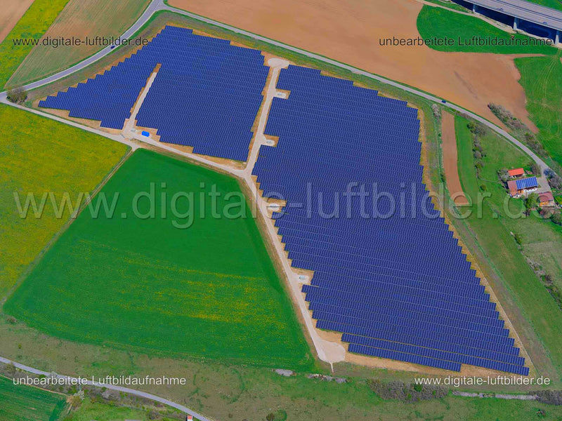 Luftaufnahme Photovoltaikanlage bei Hollerstetten in Velburg | Oberpfalz, Bayern