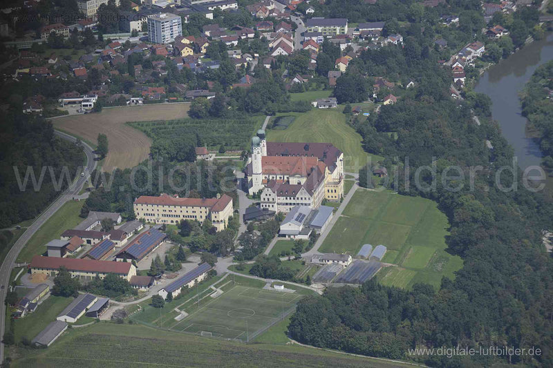 Luftaufnahme Abtei Schweiklberg in Vilshofen | Niederbayern, Bayern