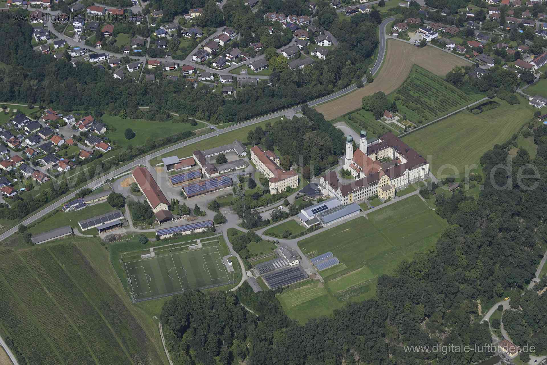 Luftaufnahme Abtei Schweiklberg in Vilshofen | Niederbayern, Bayern