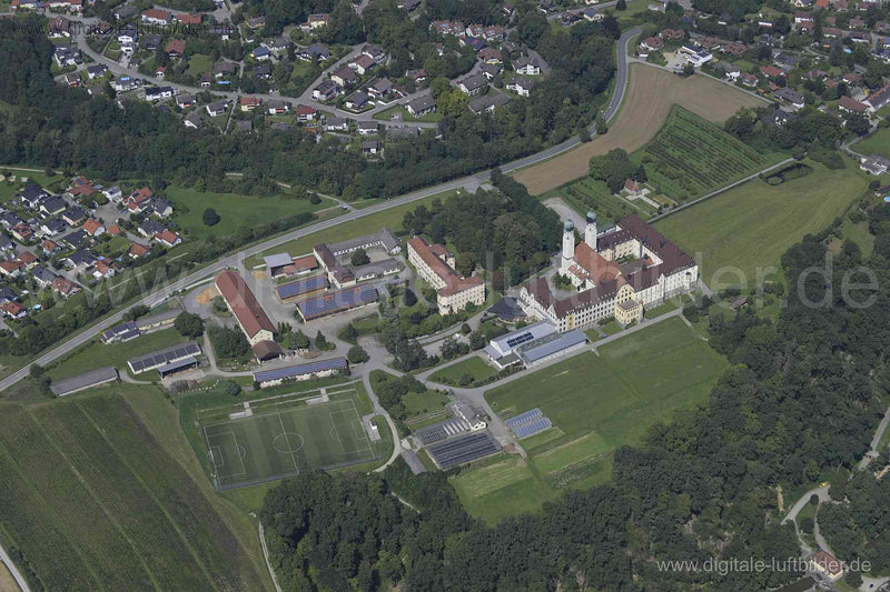 Luftaufnahme Abtei Schweiklberg in Vilshofen | Niederbayern, Bayern