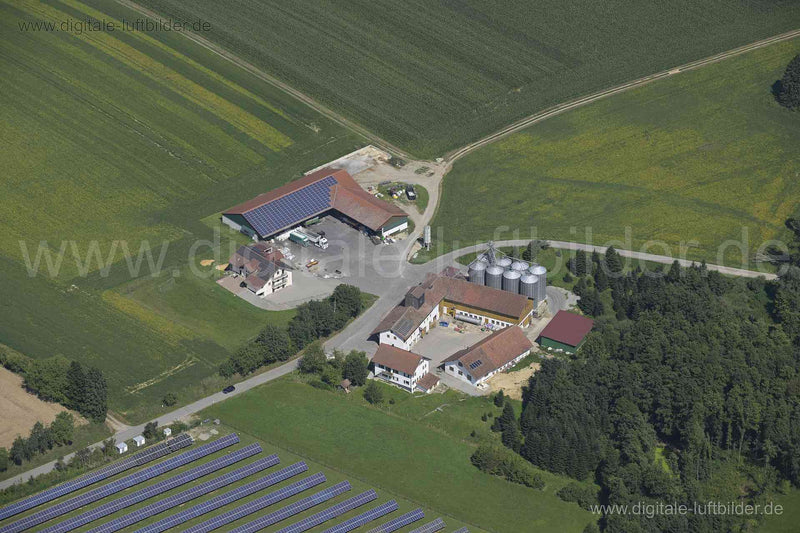 Luftaufnahme Solarpark Kuffing in Vilshofen | Niederbayern, Bayern