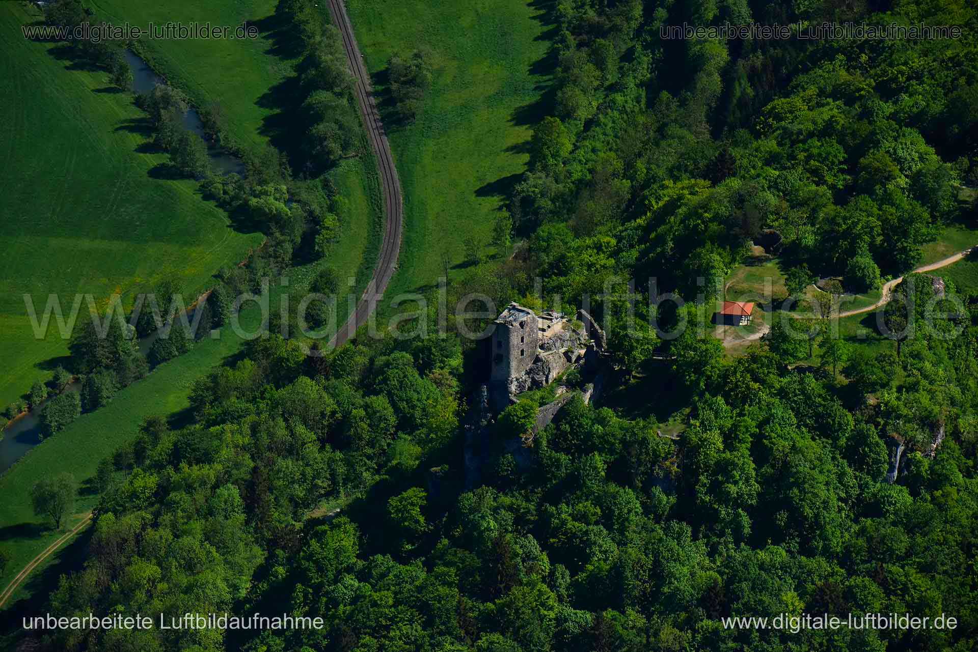 Luftaufnahme Burgruine Neideck in Wiesenttal | Oberfranken, Bayern